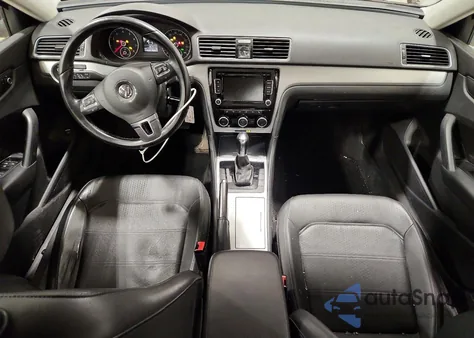 2012 Volkswagen Passat Se z USA, uszkodzony, nr VIN 1VWBP7A38CC085403